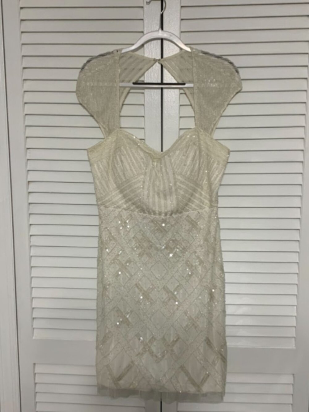 Adrianna Papell Beaded Cocktail Dress Women’s Size 16 Ivory Sequin Formal Dress